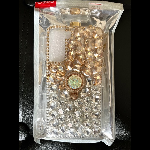 Samsung Other - ⬇️CCO⬇️Cube | Samsung galaxy s21+ Jeweled Case | Like New